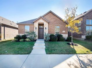 2348 Opaline Dr, Aubrey, TX 76227