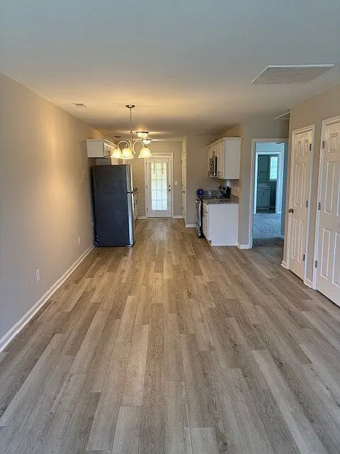 3 bed, 2.0 bath, 1280 sqft, $1,650 — Photo 2