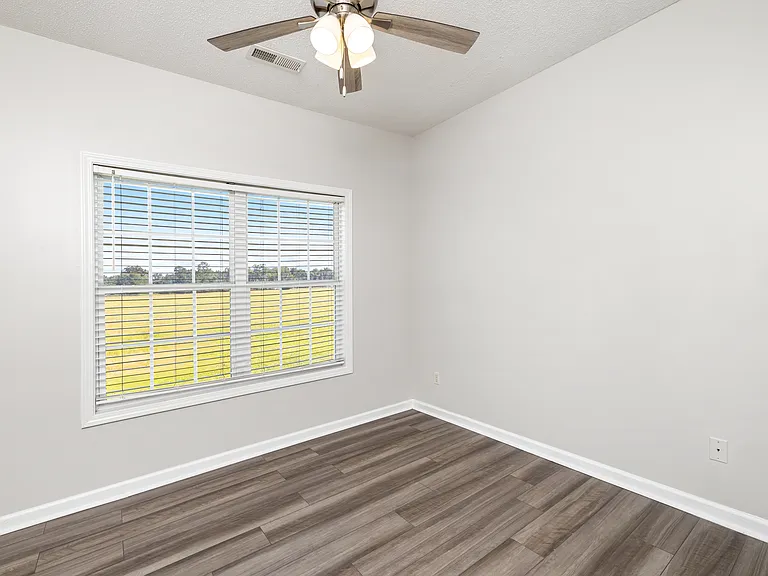 1755 Titanic Ct — Photo 26