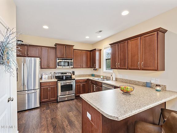 5th image of 123 Northbrook Dr