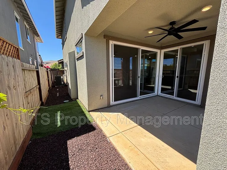 12086 Mircado Way — Photo 27