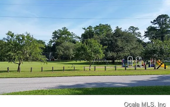 908 SE 23rd St — Photo 5