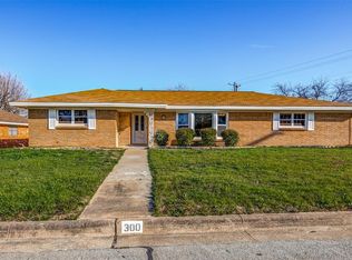 300 Sheffield Dr, Fort Worth, TX 76134