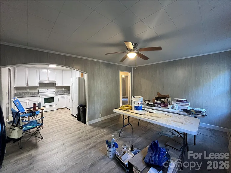 4723 Linden St — Photo 14