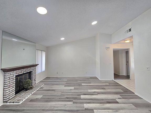 3rd image of 1333 Van Buren Cir