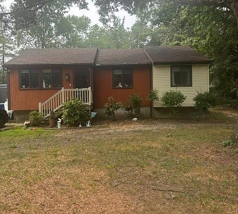 2nd image of 222 Siesta Dr
