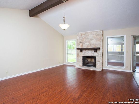 3rd image of 1323 Bay Horse Dr