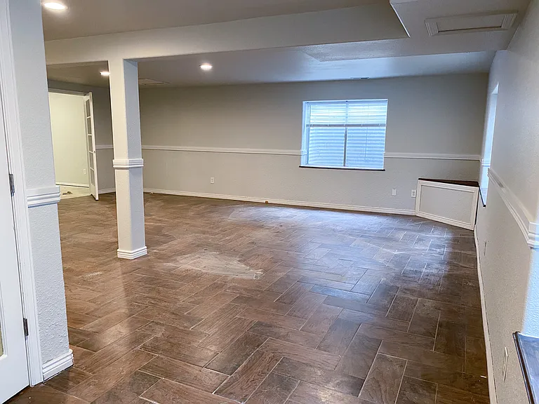 809 Marshall Dr — Photo 13