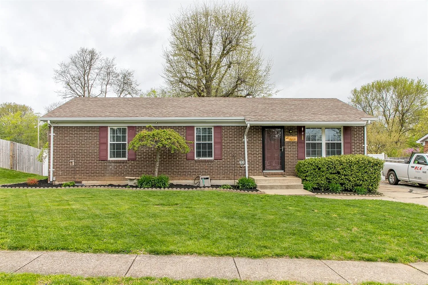106 Rose Ln photo 1