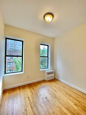 Rented by Waverly Realty Associates | media 20