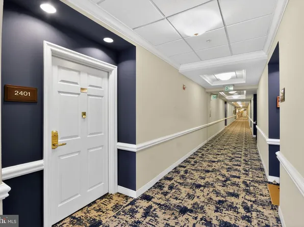 2401 Windrow Dr, Princeton, NJ 08540