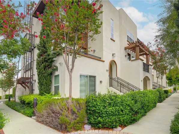 8616 Whittle Ct, Downey, CA 90240