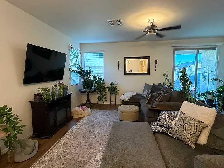 17621 W Daley Ln — Photo 34