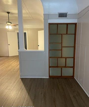 2nd image of 2206 Irwin St