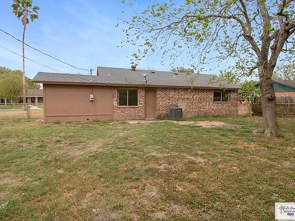 2nd image of 305 Chelo Dr