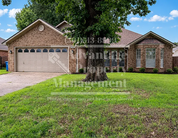 2905 Adam St — Photo 1