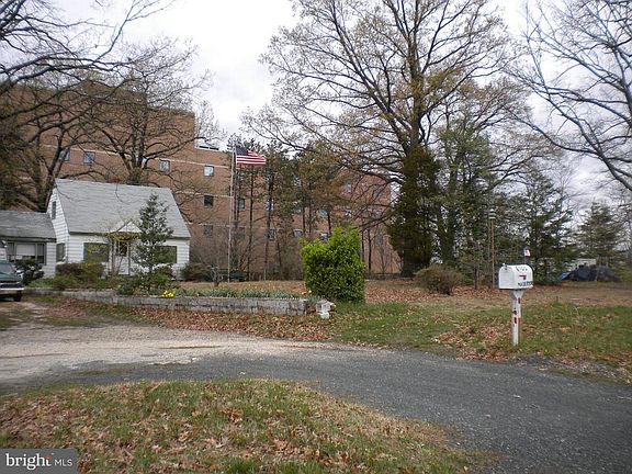 4th image of 6700 Mallery Dr