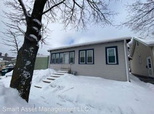 1225 The Strand, Waukesha, WI 53186