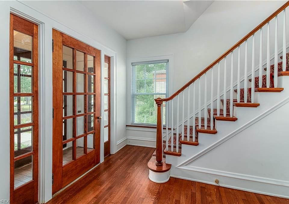 2159 Chatfield Dr, Cleveland Heights, OH 44106 | Zillow