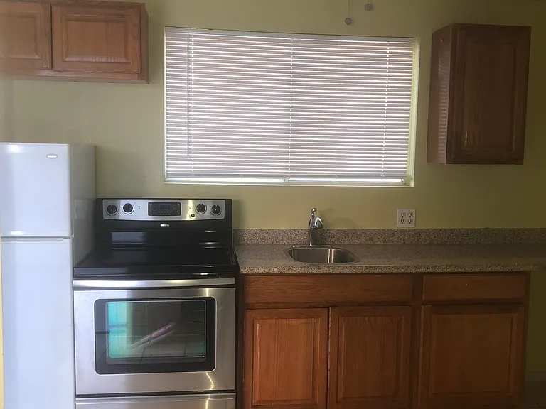 4945 Blanton Dr — Photo 10