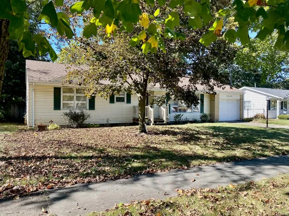 2425 N Highlands Blvd, Fort Wayne, IN 46808