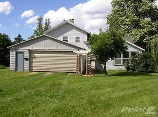 1426 S Cemetery Rd, Janesville, WI 53546