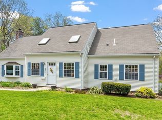 1 Herbert Rd, Chelmsford, MA 01824