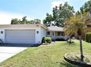 10258 Naranja St, Seminole, FL 33772