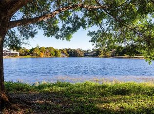 163 Caribbean Rd, Naples, FL 34108