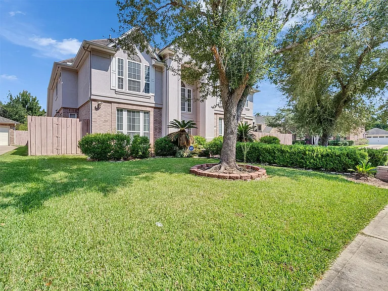 3902 Breaux Bridge Ln — Photo 6