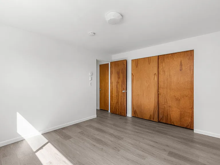 2144 Waverly Pl N #3 — Photo 12