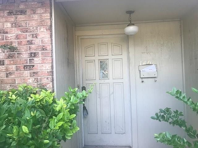 1st image of 1401 Acapulco Ct