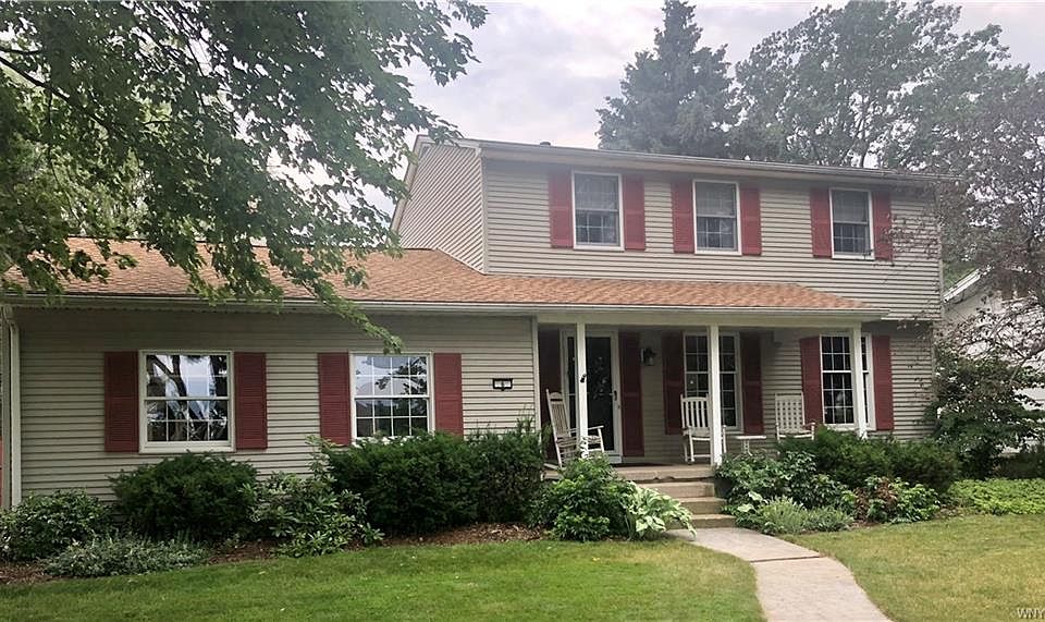 1st image of 6 Westcliffe Dr