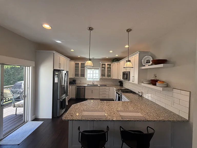 170 Victoria Ln — Photo 29