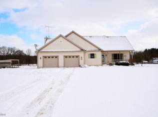 706 Watson Rd, Deerfield, OH 44411