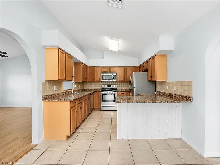 27595 Imperial River Rd — Photo 7