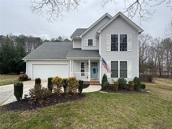 2nd image of 226 Brook Way