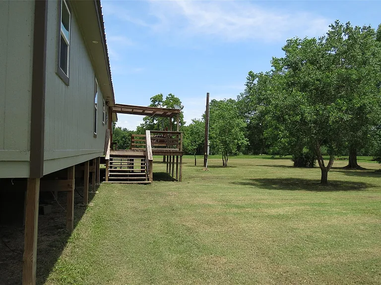 177 White Oak Dr — Photo 2