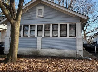 1620 S 8th St, Springfield, IL 62703