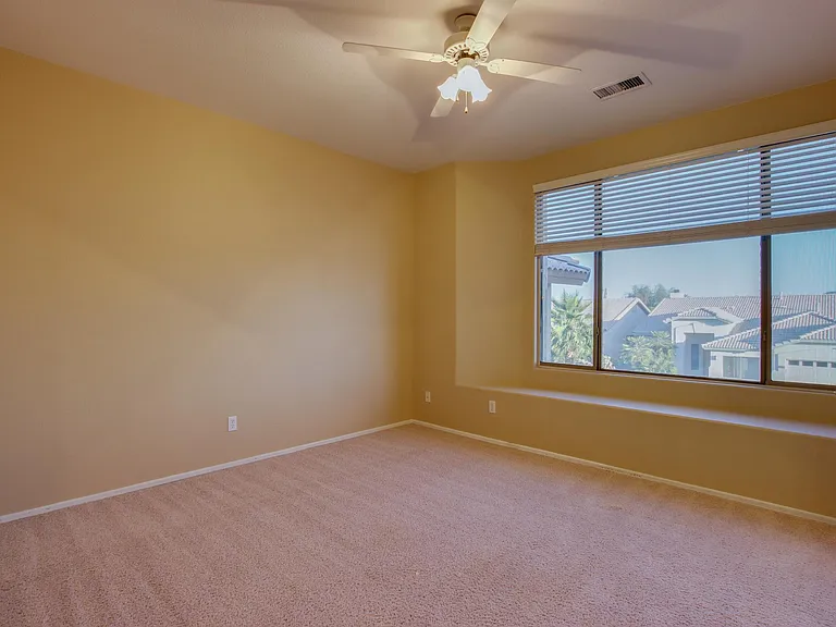 516 W Anderson Ave — Photo 15