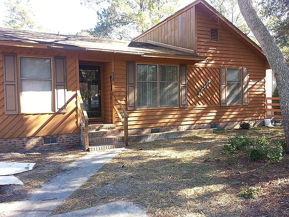 5th image of 328 NE 39th St