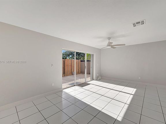 5th image of 15224 SW 111th St