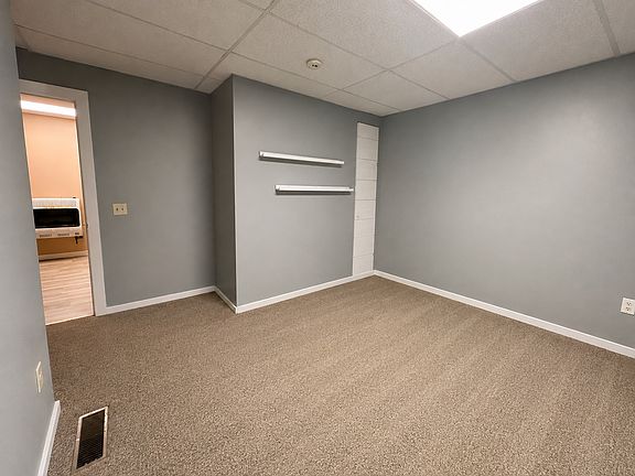 3rd image of 1 E Main St #3