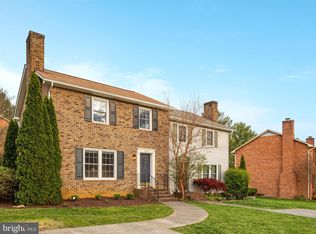 2112 Harvest Dr, Winchester, VA 22601