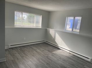 24 Franklin St APT 1, Riverside, RI 02915