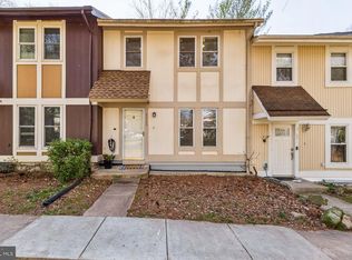 5565 Peppercorn Dr, Burke, VA 22015