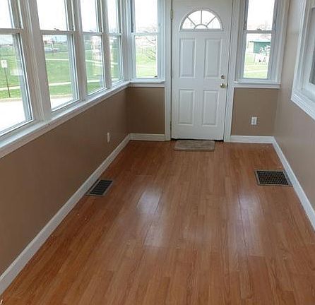 2nd image of 1600 Catherine St