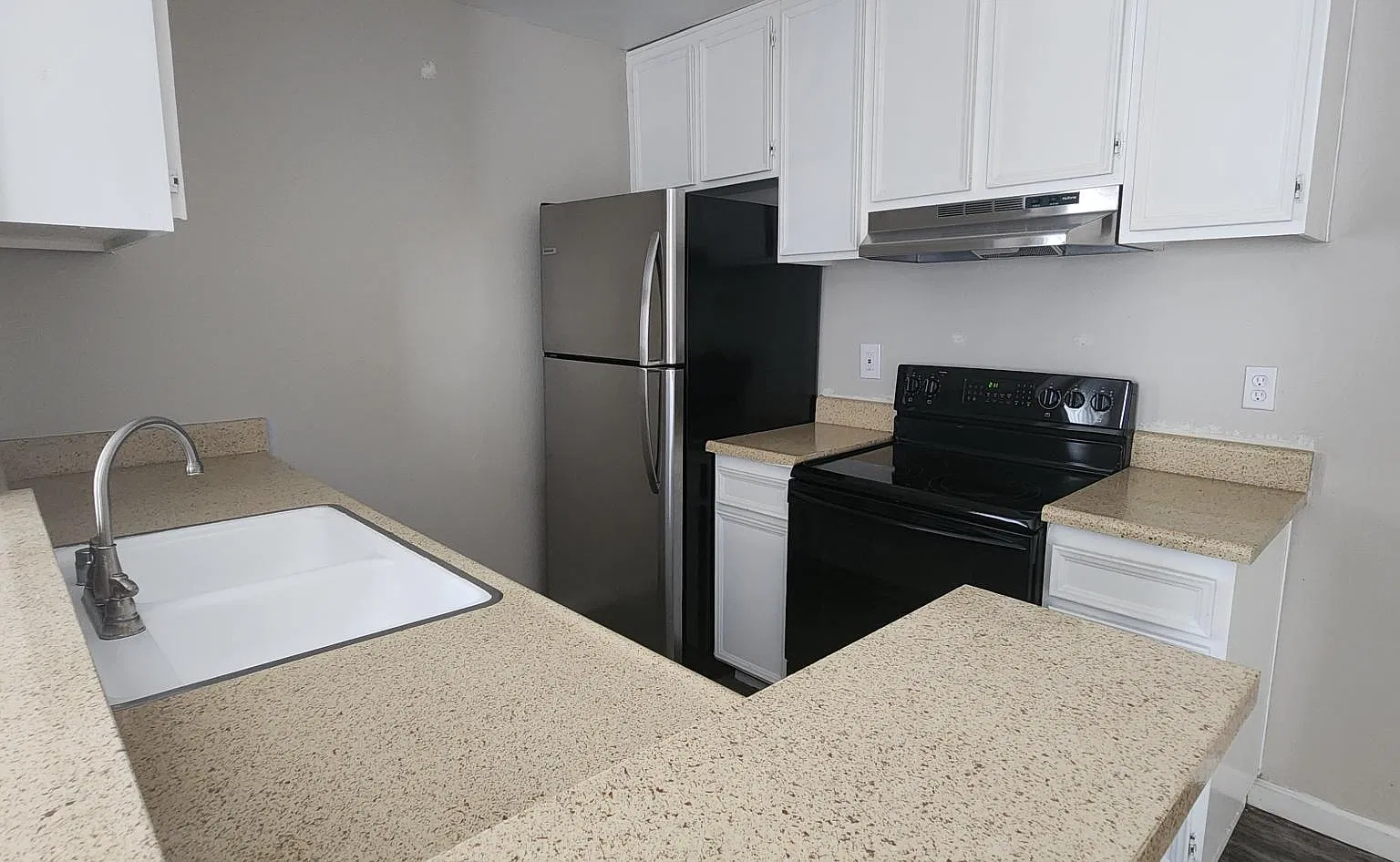 1 bed, 600 sqft, $1,745 — Photo 4