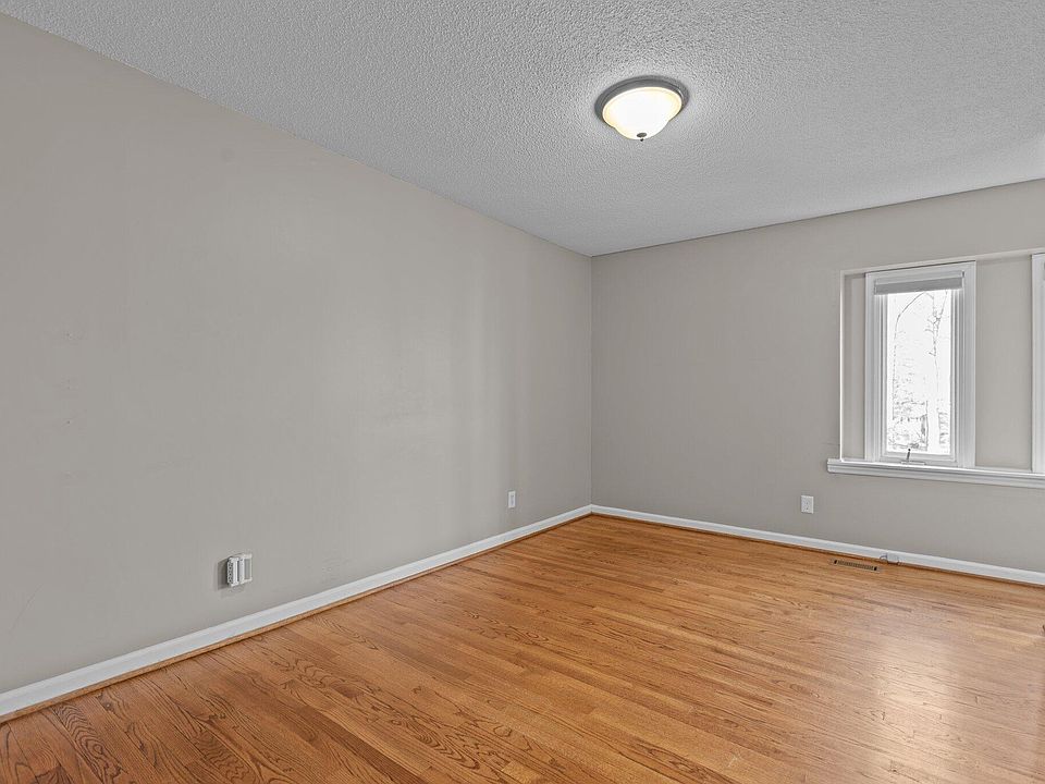 1st image of 1007 Askham Dr