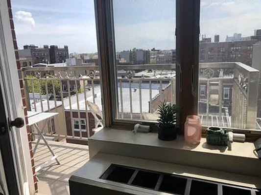 Rented by Compass | media 13